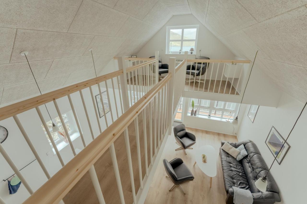 Dahlastova / Stunning Boathouse / Bay View / 3Br Hvalvik Exterior photo